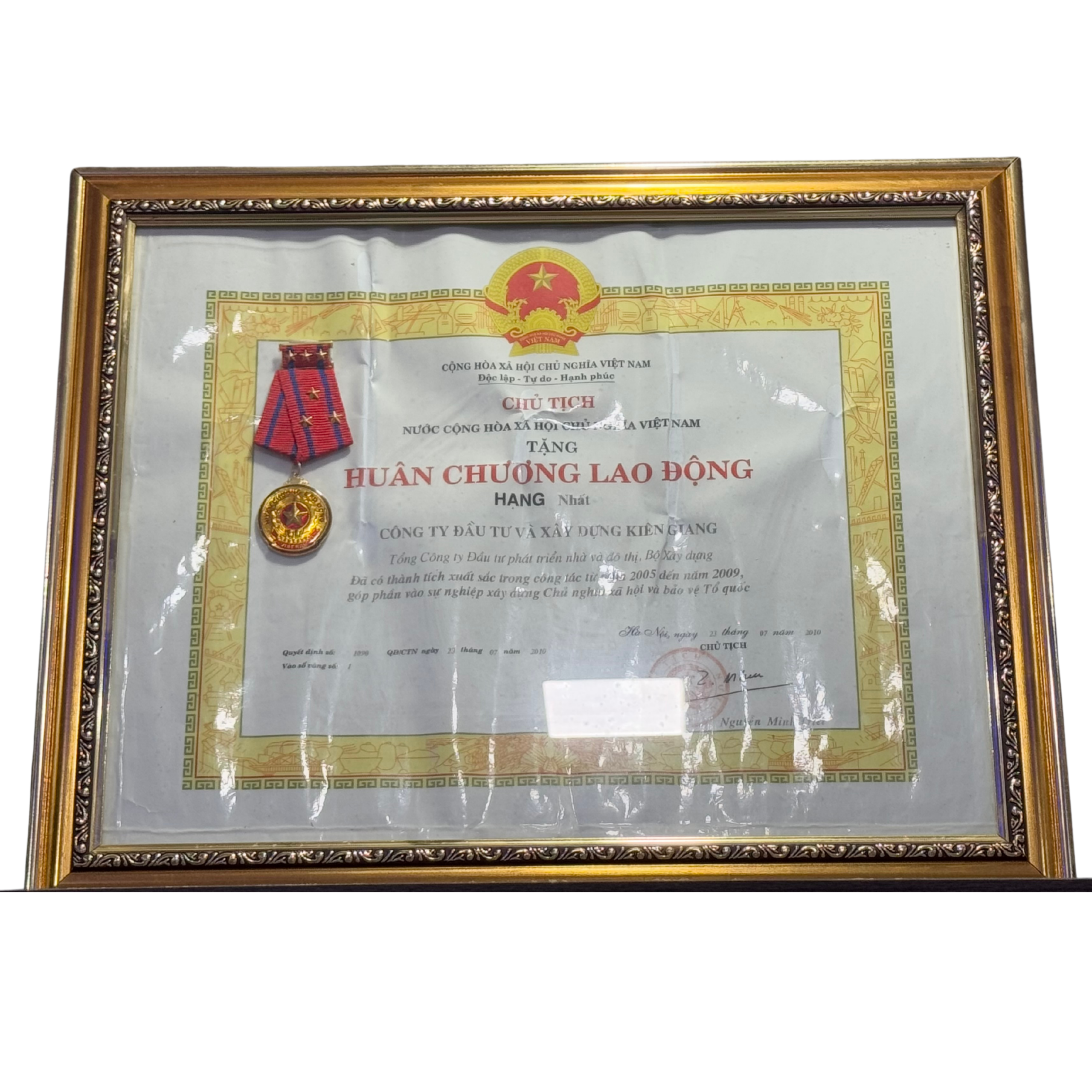 HUÂN CHƯƠNG LAO ĐỘNG HẠNG NHẤT